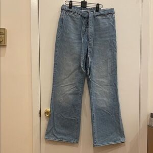 H&M height waist wide leg belted jeans waist 29
